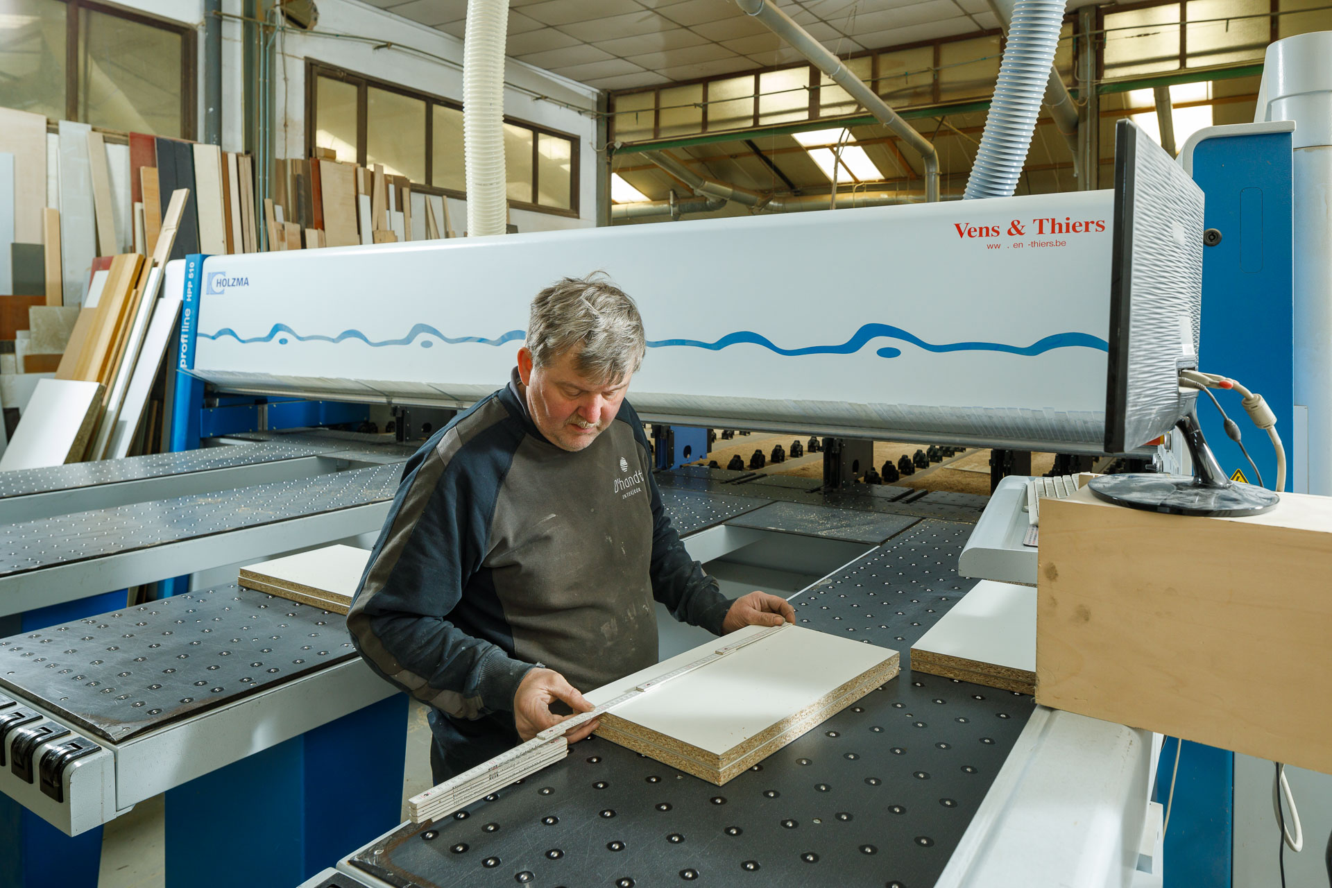 Woodoffice beheerst het volledige proces van het ontwerp tot de plaatsing van de diverse houten elementen in een gebouw.